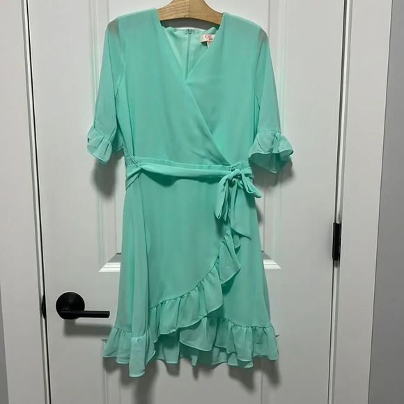 Gianni Bini Girls || Tiffany Blue Wrap Dress With Ruffles on Bottom Size 12. - Picture 1 of 9